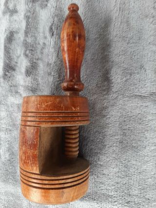 Vintage/antique Wooden Treen Sewing?vice/clamp/nut Cracker? Round.