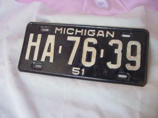 Vintage 1951 Auto Car Vehicle Metal License Plate Michigan