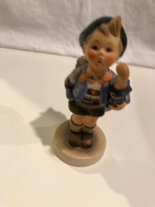 Vintage Goebel Hummel Figurine,  " Home From Market " 198 2/0,  1948 W Germany 4.  75