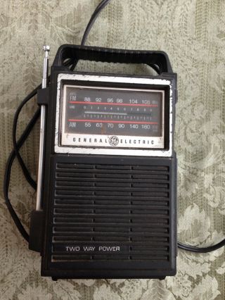 Vintage Collectible Ge General Electric Am/fm Portable Transistor Radio 7 - 2800c