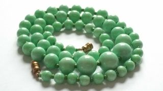 Czech Vintage Art Deco Opaque Green Graduated Glass Bead Necklace