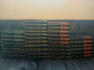 Encyclopedia Britannica 15th Edition Complete Set,  More 35 Books