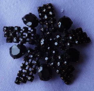 Vintage Black Glass Stone Flower Brooch