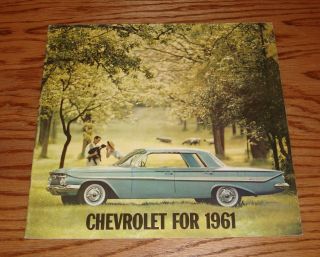 1961 Chevrolet Full Size Car Deluxe Sales Brochure 61 Chevy Impala