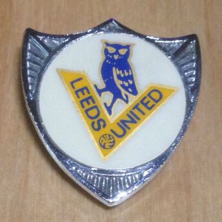 Vintage Leeds United A.  F.  C Football Badge