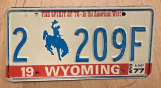 1976 1977 Wyoming Spirit Of 76 Graphic Passenger License Plate " 2 209 F " Wy 77