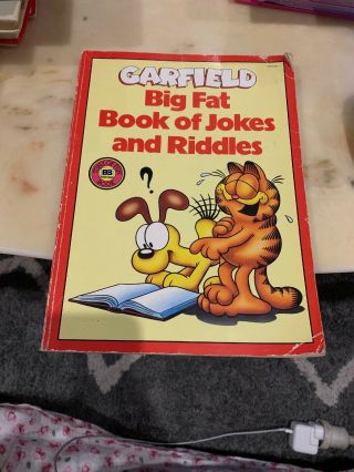 Vintage 1986 Garfield Big Fat Book Of Jokes And Riddles