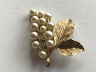 Vintage Crown Trifari Faux Pearl And Leaf Brooch