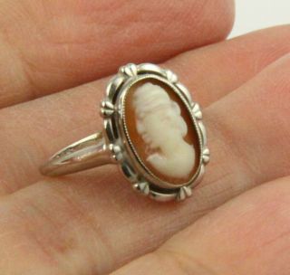 Vintage c 1950 ' s silver 10 ct white gold plated Italian shell cameo ring 2
