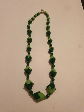 Vintage Art Deco Green Czech Glass Graduated Bead Necklace