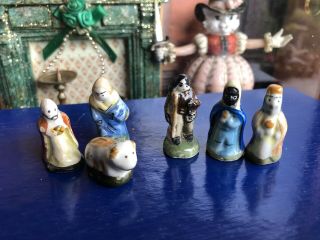 Vintage Dolls House Christmas Miniature Nativity Figures 3.  5 Cm Tall