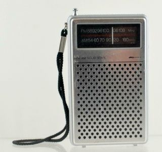 Vintage Kmart Am Fm Pocket Radio Model No Code 06 - 31 - 58