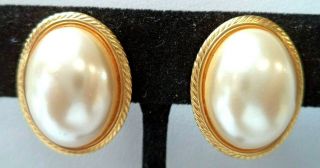 Stunning Vintage Estate Signed Napier Faux Pearl 3/4 " Clip Earrings 2639p