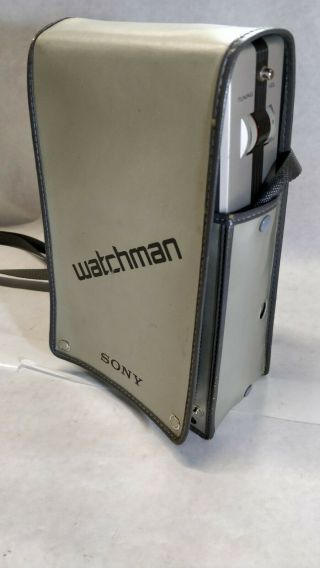 Vintage Sony Watchman Uhf/vhf Black And White Tv - Sony Fd - 40a