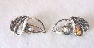 Sarah Coventry Vintage Silver - Tone Clip On Earrings Leaves 1 - 1/2 " Modern Pop Art