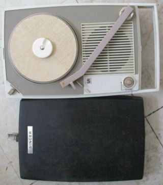 Vintage Singer Portable Battery Powered 45/33 Rpm Record Player Phonograph