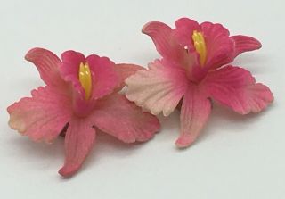 Vintage Tropical Pink Plastic Flower Clip On Earrings