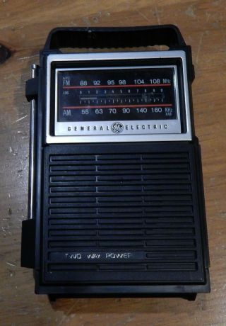 Vintage Ge Am/fm Ac/dc Portable Radio 7 - 2800b General Electric