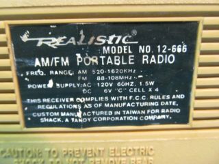 RADIO SHACK REALISTIC 12 - 666 AM/FM PORTABLE RADIO 3