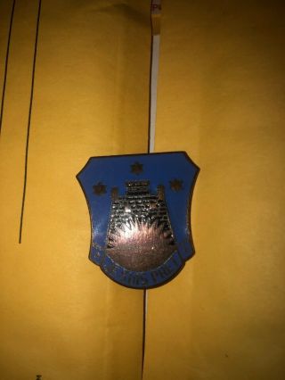 Vintage Us Military Dui Insignia Pin Army 164 Regiment Unit Crest Je Suis Pret