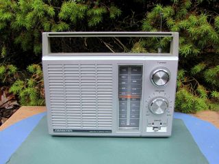 Vintage Soundesign Am/fm Portable Solid State Radio 2271 - (b)