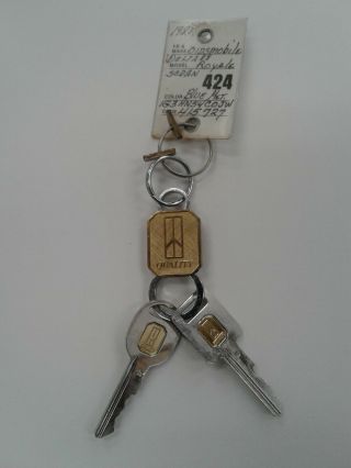 Vintage Oldsmobile Key Set With Keyring Delta 88
