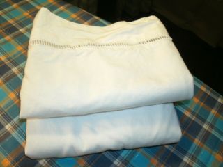 2 Vintage White Cotton Pillow Shams Eyelash Open Work Country Home Standard Size