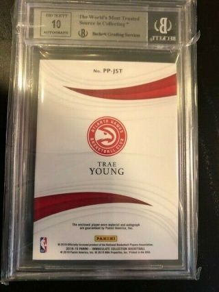 2018 - 19 Immaculate Gold Patch Auto Trae Young BGS 9 (/10) 2