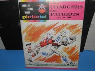 Afl 1966 Boston Patriots Vs San Diego Chargers Phil Bissell Pictorial Program