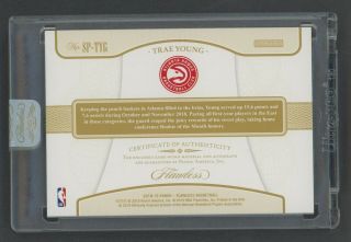 2018 - 19 Flawless Emerald Trae Young RPA RC 3 - Color Game Patch AUTO 1/5 2