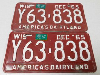 1967 Wisconsin Passenger Car License Plate Pair
