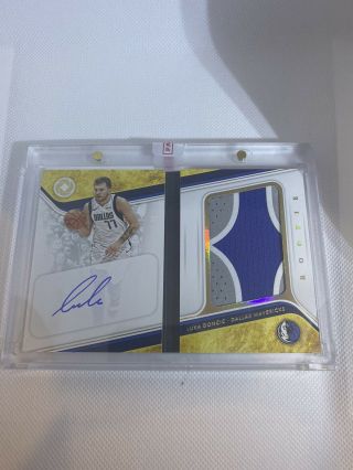 2018 - 19 Opulence Luka Doncic Rookie Auto 3 Color Patch Jersey Booklet Ed 01/25