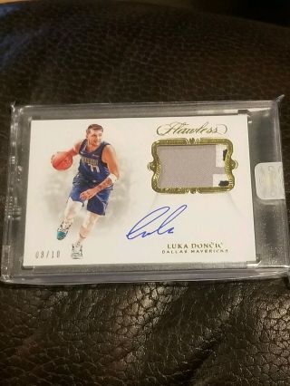 2018 Flawless Luka Doncic Auto Patch 8/10 Rpa Mavericks Encased