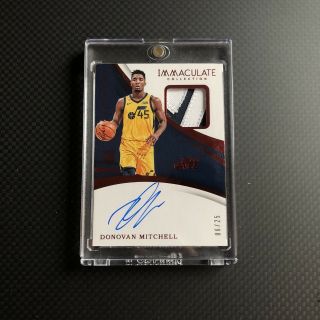 2017 - 18 Immaculate Donovan Mitchell Rc Patch Auto /25 Part Of Team Logo