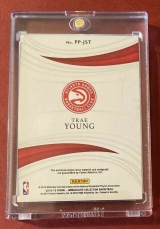 2018 - 19 Panini immaculate Premium Rookie Patch Auto Gold TRAE YOUNG RPA /10 3