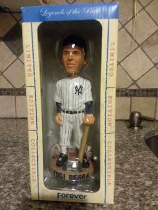 Yogi Berra Yankees Bobblehead Forever Collectibles Legends Of The Park
