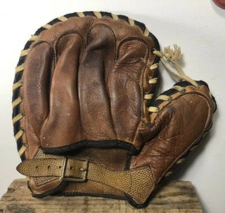 1930s Babe Dahlgren Jc Higgins Buckle Back Baseball Glove Basemans Mitt Yankees