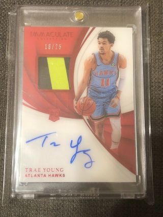 Trae Young 2018 - 19 Immaculate Rookie Patch Auto Pra Red 18/25 