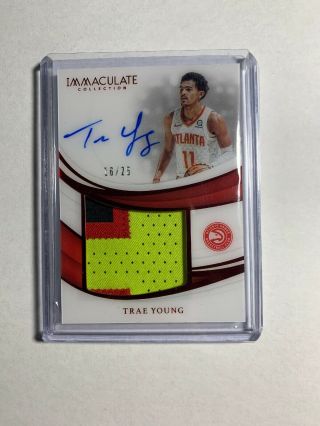 Trae Young 2018 - 19 Panini Immaculate Rc Auto On Card 3 Color Jersey Patch 16/25