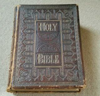 Antique Cassell Petter And Galpin Holy Bible - With Over 900 Engravings