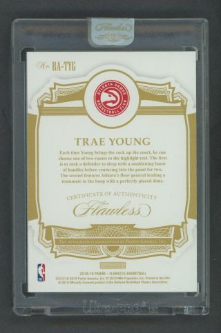 2018 - 19 Flawless Gold Trae Young Hawks RC Rookie On Card AUTO 6/10 