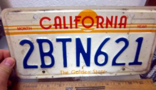 State Of California Metal License Plate 1980s Golden State Issue,  2btn621 Exp 89
