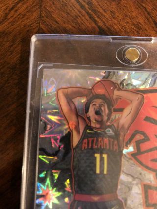 2018 - 19 Panini Crown Royale Trae Young RC SSP KABOOM Case Hit Monster 2