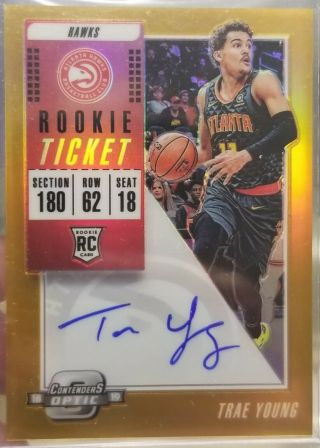 2018 - 19 Contenders Optic Trae Young Orange Rookie Ticket Auto /25