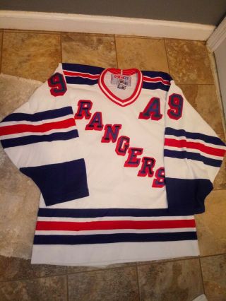 Vintage Made In Canada Ccm York Rangers 99 Wayne Gretzky Jersey In Size M