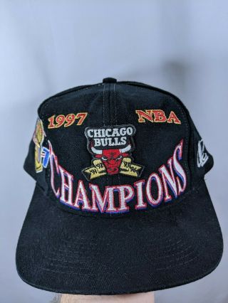 Chicago Bulls 5x Champs 1997 Logo Athletic Snapback Michael Jordan Nba Vintage