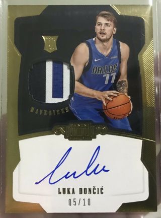 2018 - 19 Luka Doncic Dominion Gold Patch Auto /10