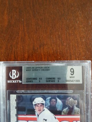 2005 - 06 UPPER DECK SIDNEY CROSBY 201 YOUNG GUNS ROOKIE GRADED 9 BGS 2