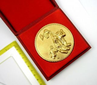Egyptian Basketball Federation Present Medal Gold plated 3