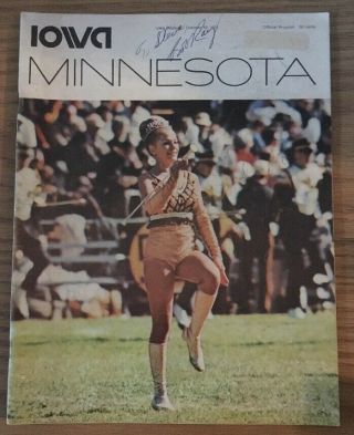 1971 Iowa Vs.  Minnesota Football Program - Autographed By Gov Robert Ray